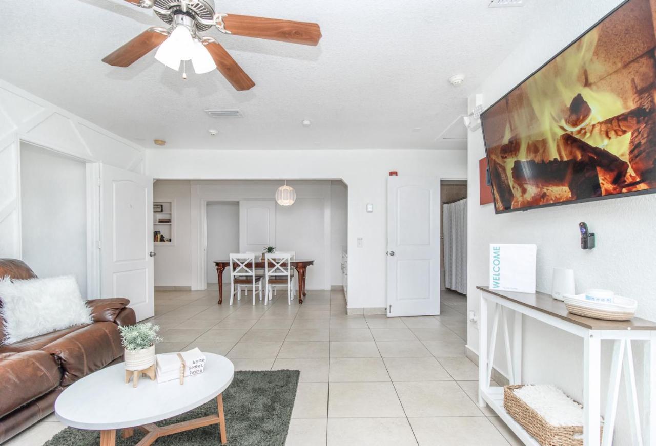 6 Bedroom Bucs Airport Mall Beach Wifi Tampa Extérieur photo