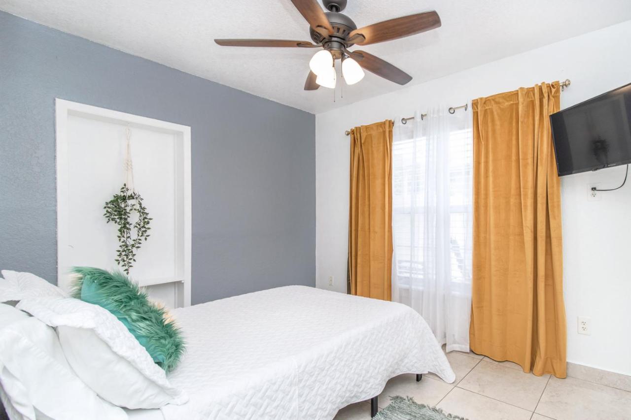 6 Bedroom Bucs Airport Mall Beach Wifi Tampa Extérieur photo