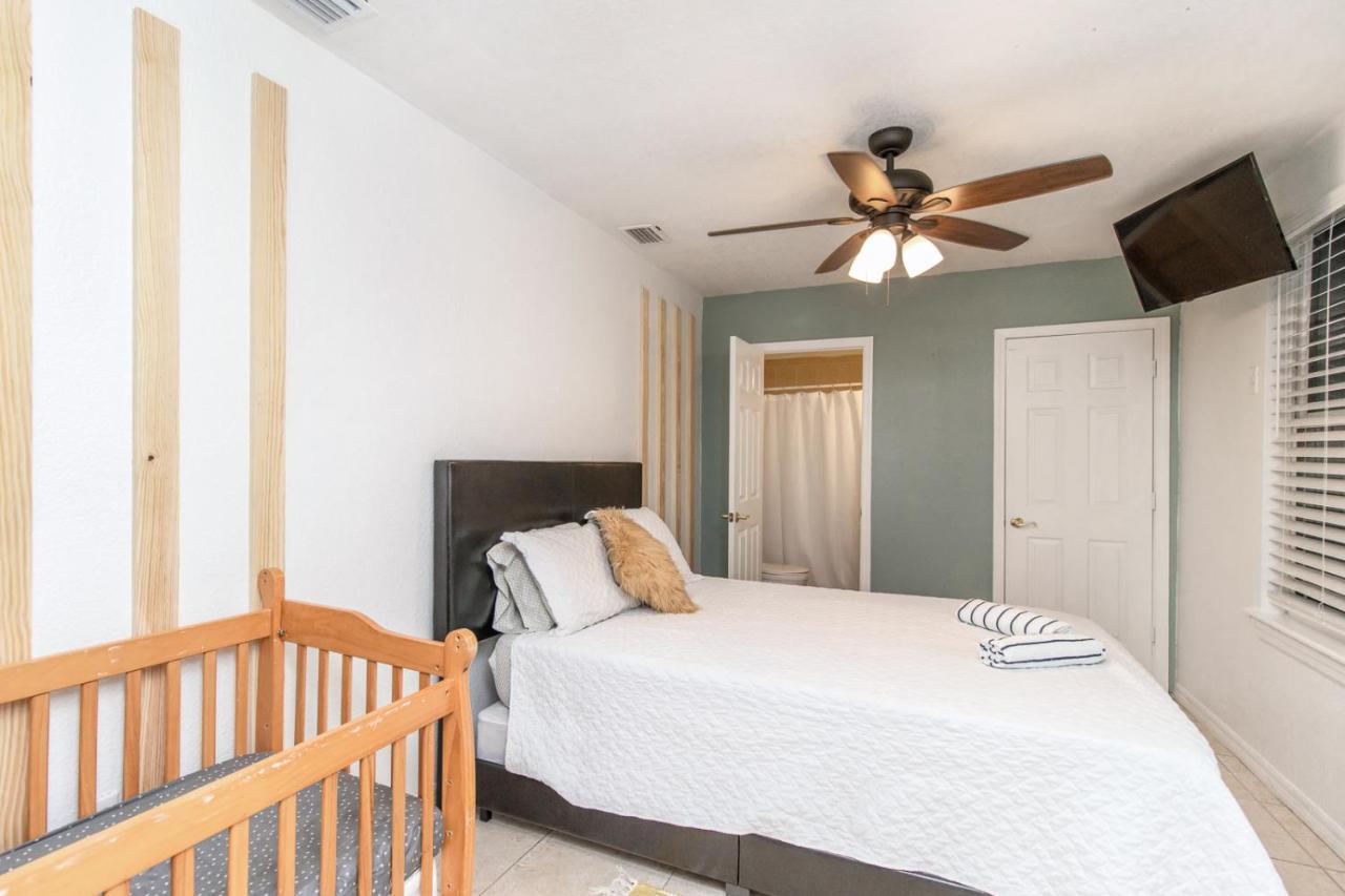 6 Bedroom Bucs Airport Mall Beach Wifi Tampa Extérieur photo